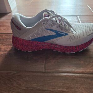 Brooks shoes
